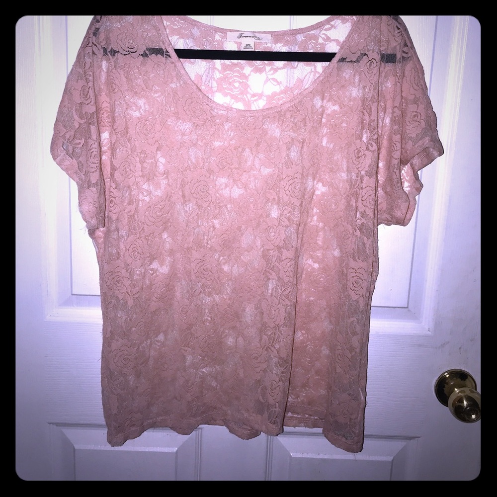 Sheer lace t-shirt. Dusty pink. Size small